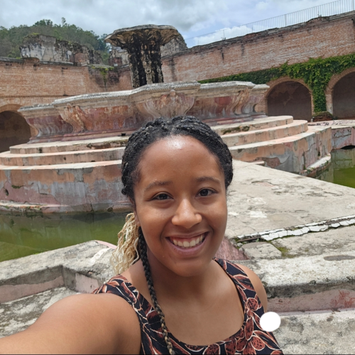 Elizabeth Gonzalez profile photo